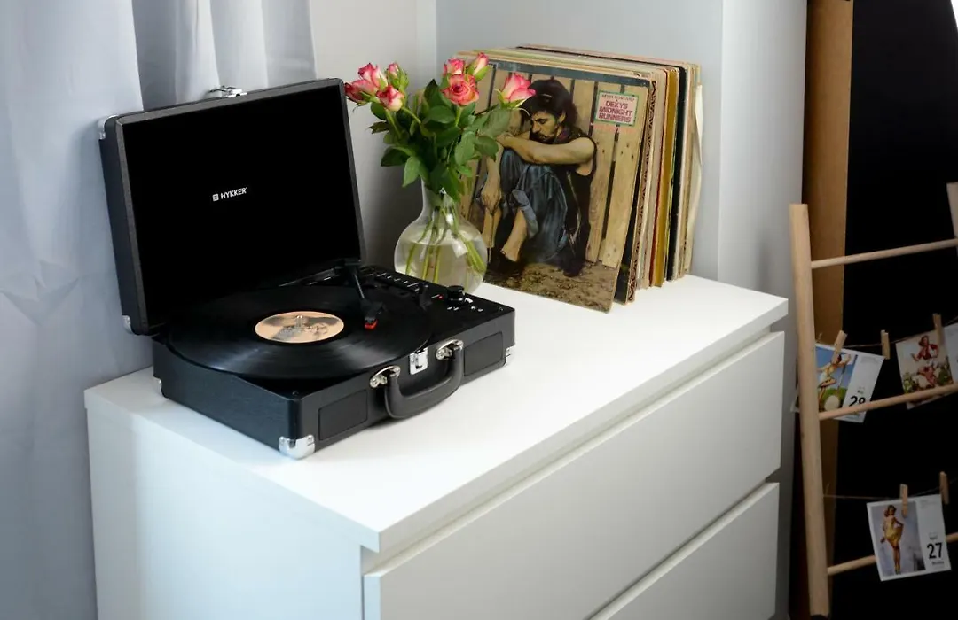 Vinyl Apartment Old Town-1